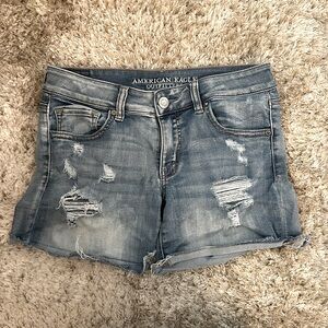 Anerican Eagle Super Super Stretch Ripped Shorts